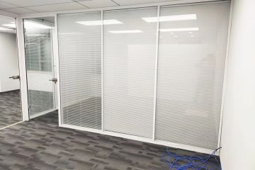 辦公室玻璃隔斷需要滿(mǎn)足隔熱要求嗎